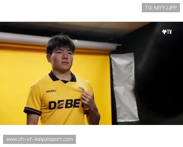 徐彬加盟狼队,开启英超职业生涯新篇章 徐彬加盟狼队,开启英超职业生涯新篇章