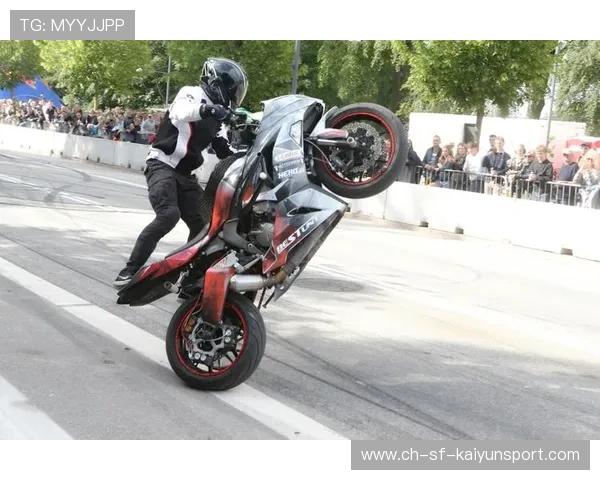 一级方程式车队策略组对实时天气变化的预判决策（435 ）